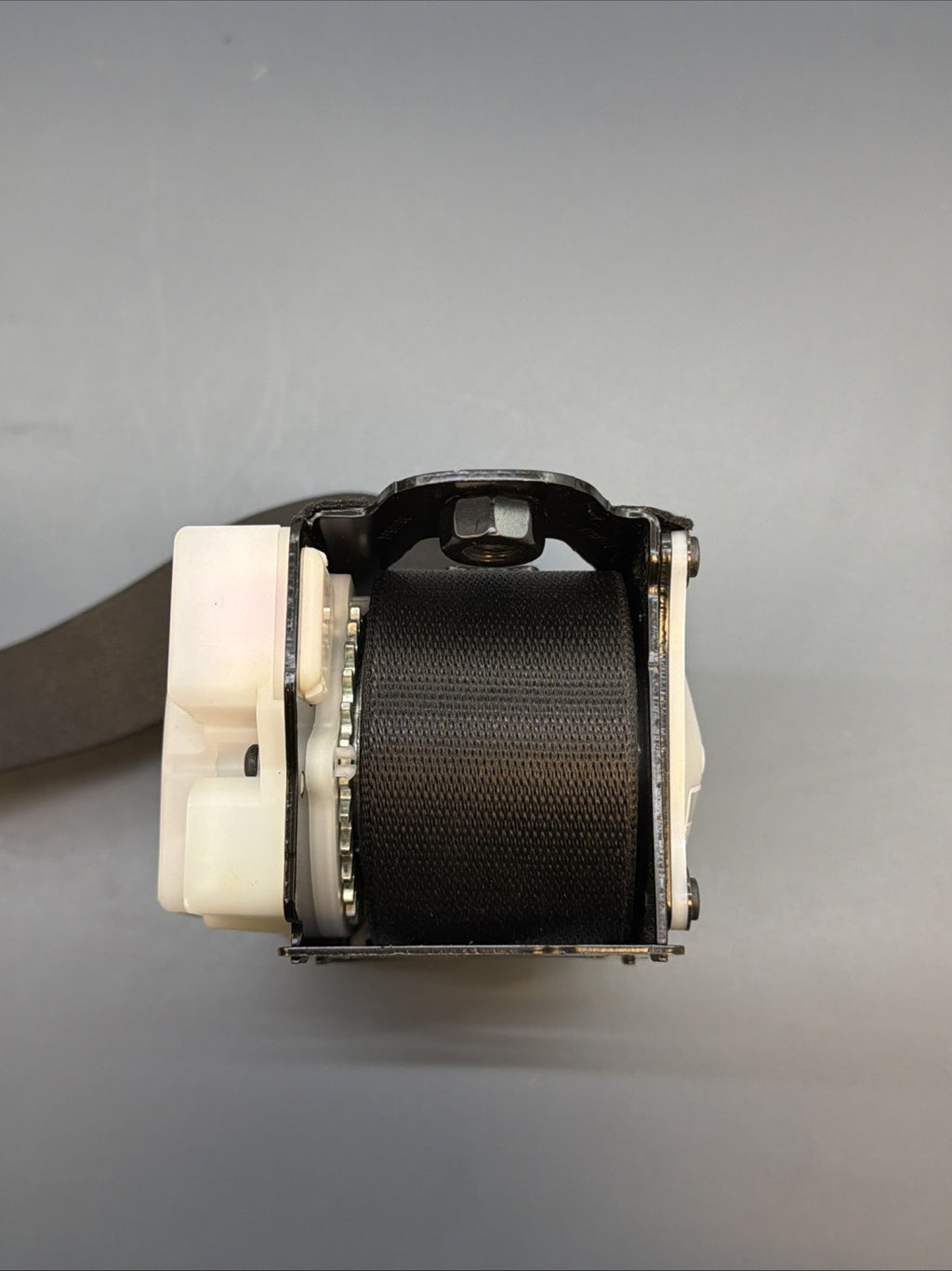 2007-2014 BMW X5 X6 X5M X6M (E70 E71) RIGHT FRONT SEATBELT RETRACTOR 2717196808