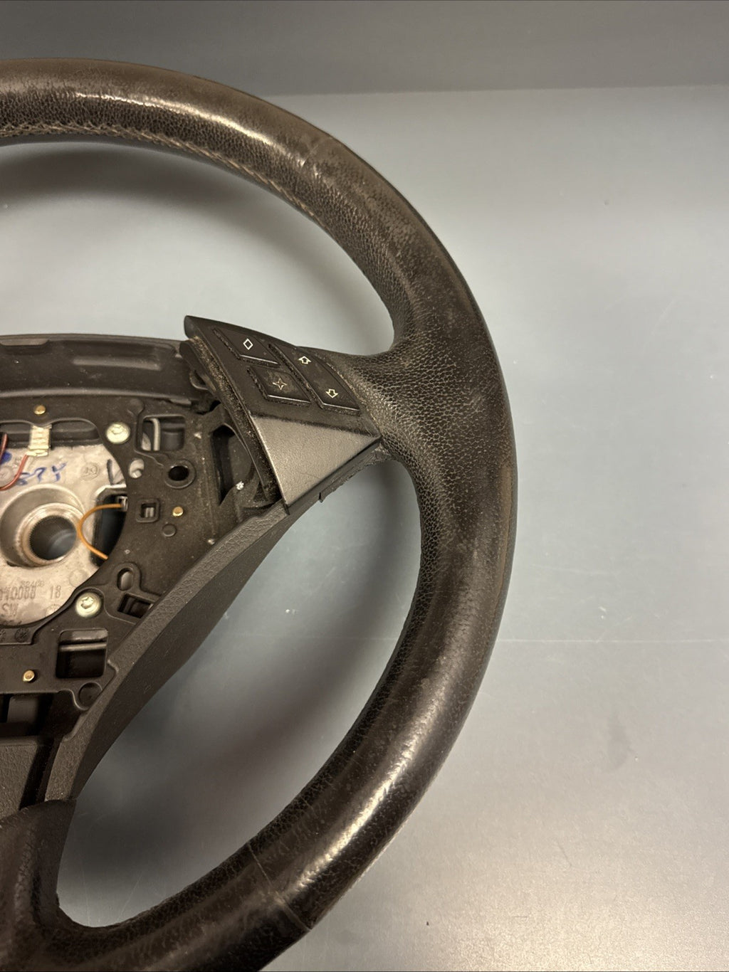 04-10 BMW E60 E61 528i 535i 545i 550i 3 SPOKE STEERING WHEEL OEM (For: BMW)