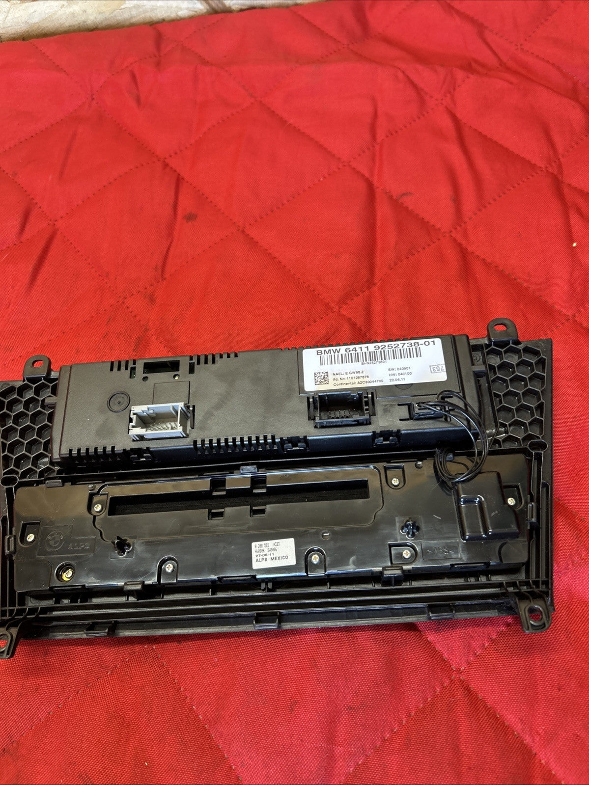 2011-2014 BMW X3 3.0L - Front AC Climate Control / Stereo / CD UNIT 9252738