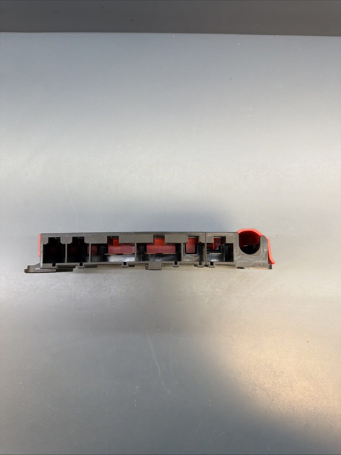 12-18 BMW F31 328d BMW BATTERY POWER DISTRIBUTION FUSE BOX 9227752 OEM