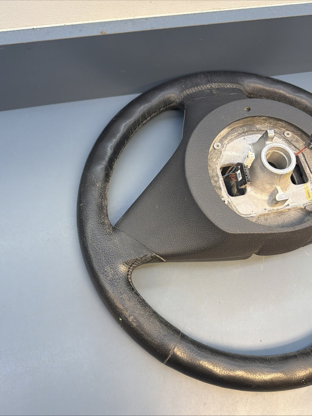 BMW 03-10 E60 5 SERIES BLACK LEATHER STEERING WHEEL W/BUTTONS OEM 11008818