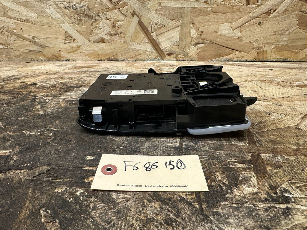 BMW 2012-2019 F30 3 SERIES FRONT ROOF DOME LIGHT SUNROOF SWITCH OEM 9317410