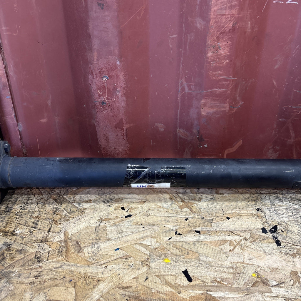 OEM Rear Drive Shaft Prop Drive Shaft For BMW 3 SERIES E90 2610 7573482 AWD