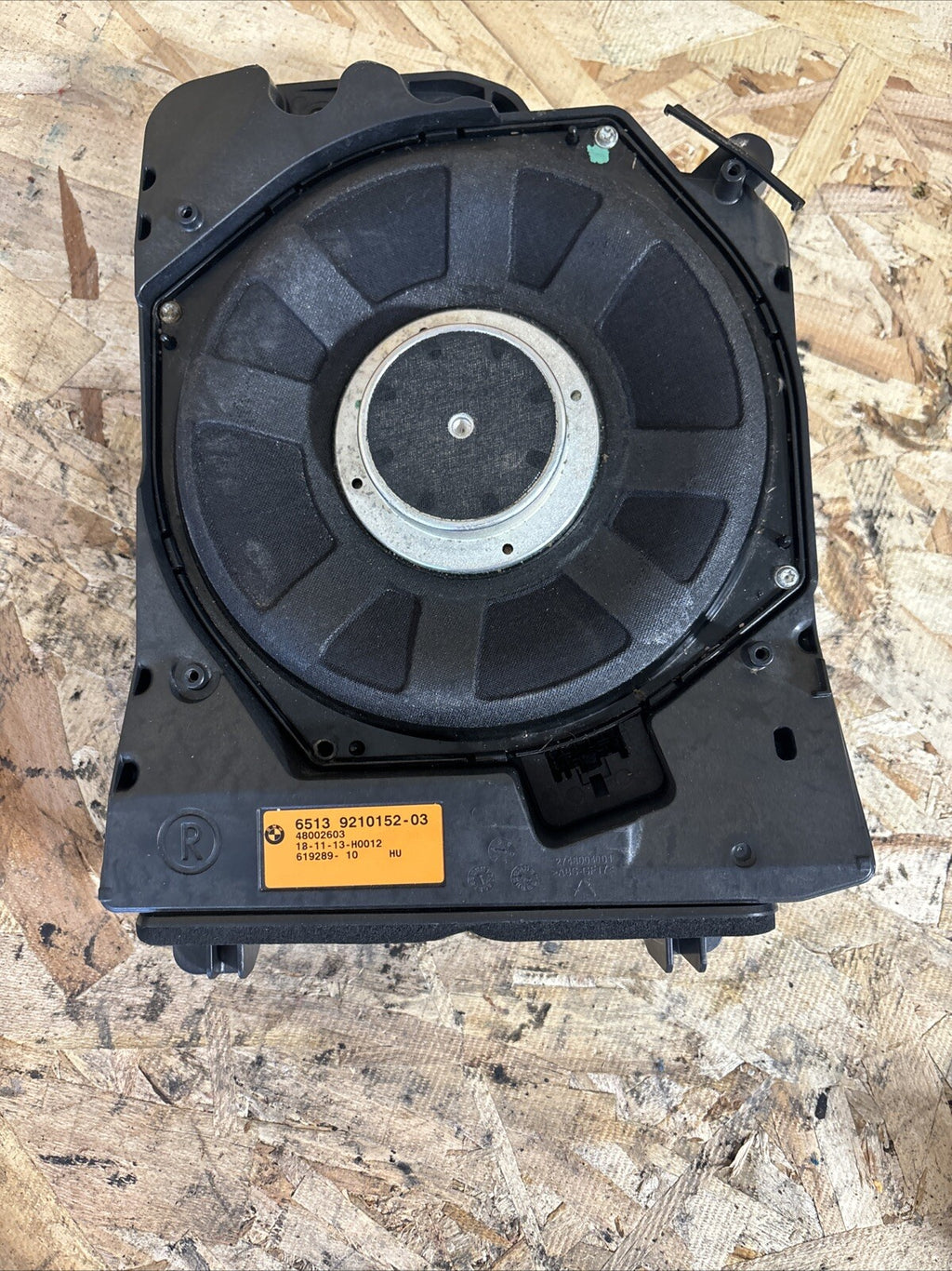 12-17 BMW F80 F30 3-SERIES RIGHT SUBWOOFER SPEAKER HARMAN KARDON OEM 9210152