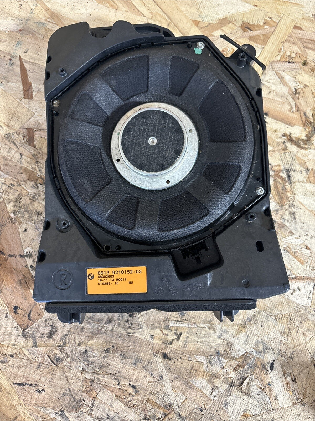 12-17 BMW F80 F30 3-SERIES RIGHT SUBWOOFER SPEAKER HARMAN KARDON OEM 9210152