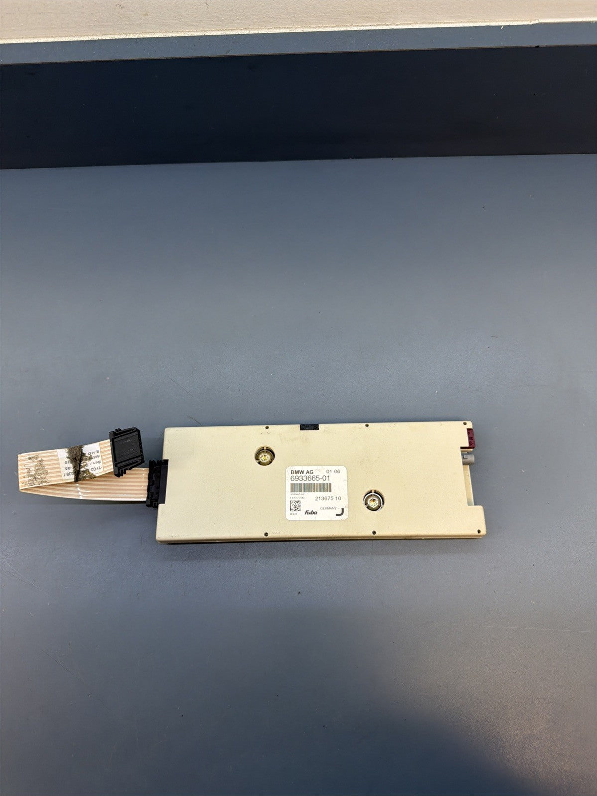 BMW 7 Series E65 E66 Diversity Antenna Amplifier Module Unit 6933665
