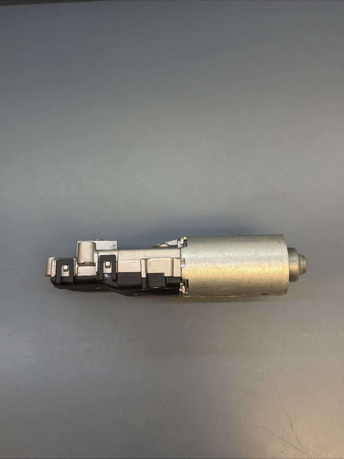 2007 - 2010 BMW E83 X3 Sunroof Roof Motor Unit 6922652 OEM