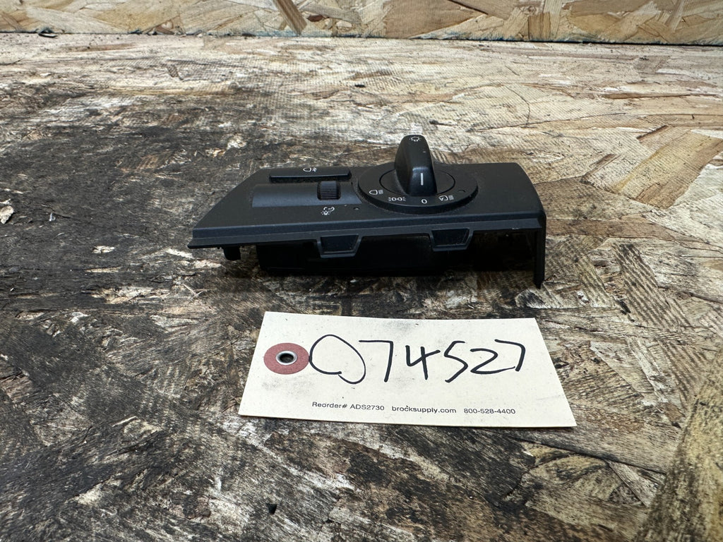BMW 2003-2005 E83 X3 FRONT HEADLIGHT DIMMER SWITCH BLACK OEM 3415113