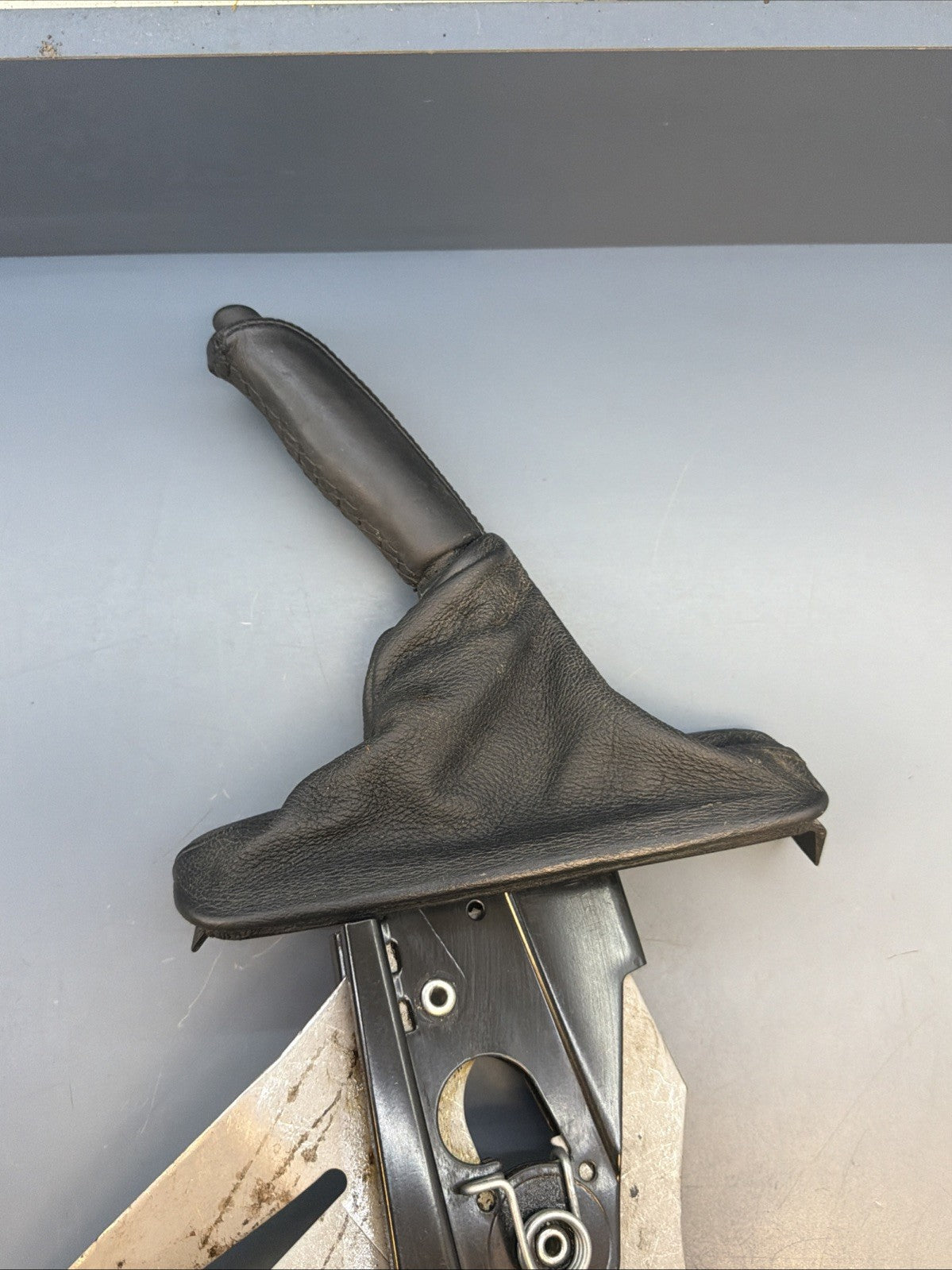 00–07 BMW E53 X5 Emergency Parking Hand Brake Assembly with Boot 6750415