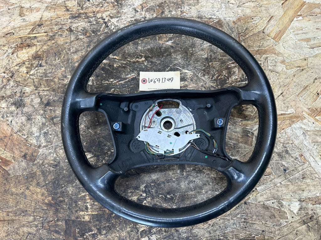 BMW 2003-2006 E83 X3 LEATHER STEERING WHEEL OEM 3411963/3426317