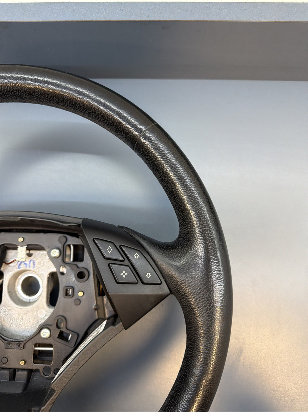 BMW 2004-2010 E60 3 SPOKE BLACK LEATHER STEERING WHEEL OEM 6079000