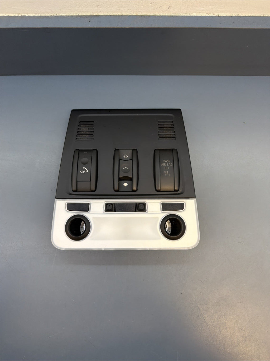 2010 - 2015 BMW E84 X1 FRONT UPPER BLACK DOME LIGHT LAMP SWITCH OEM 9225516