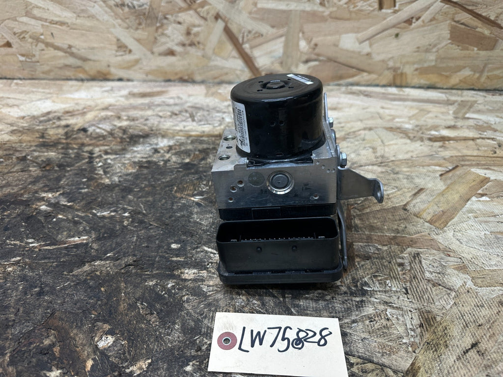 BMW 2005-2012 E90 E9X ABS ANTI LOCK BRKE PUMP W CONTRLLER OEM 6778237+6778236