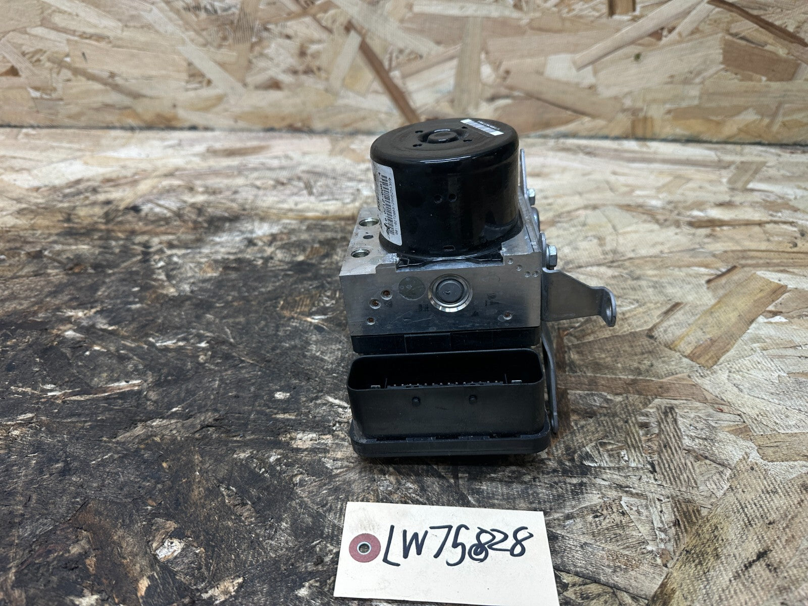 BMW 2005-2012 E90 E9X ABS ANTI LOCK BRKE PUMP W CONTRLLER OEM 6778237+6778236