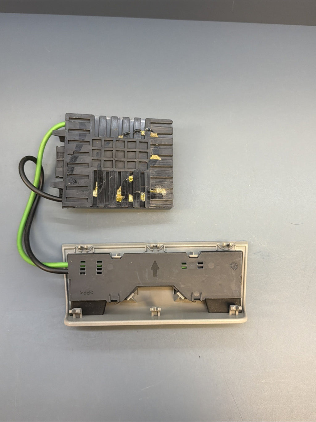 2012-2015 BMW X1 E84 ANTI THEFT LOCKING ULTRA MOTION SENSOR CONTROL UNIT 9260874