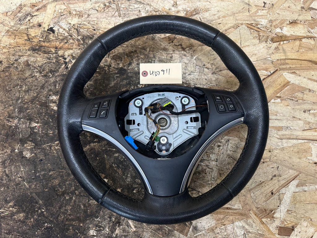 BMW 2006-2013 E9X 3 SERIES BLACK LEATHER STEERING WHEEL OEM 3051626