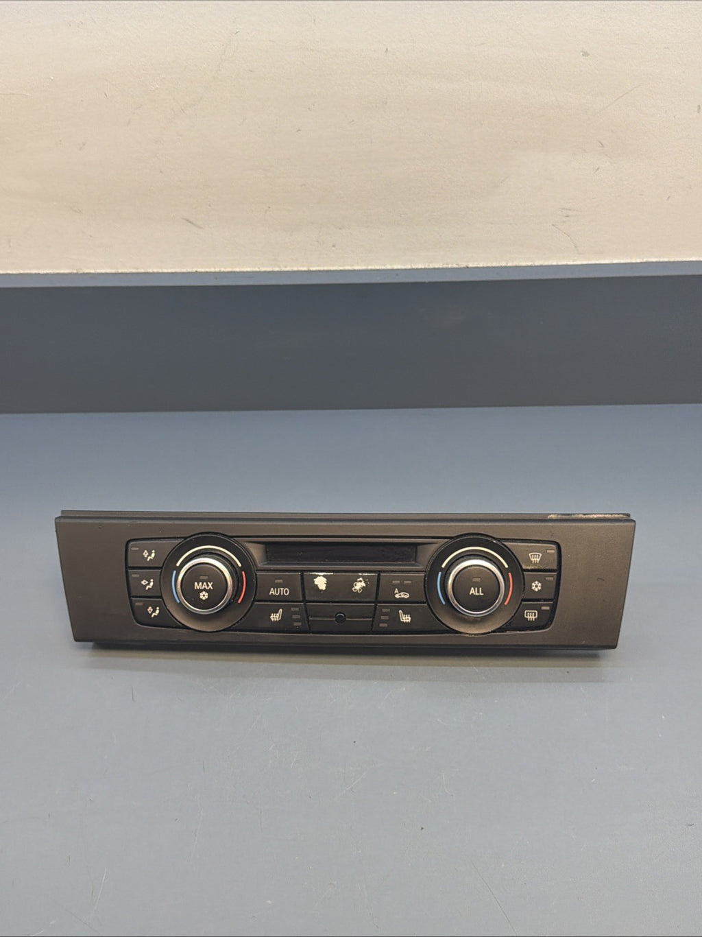 BMW 5-13 E92 E93 3 SERIES AUTOMATIC DIGITAL AC HEATER CONTROL PANEL OEM 9221854