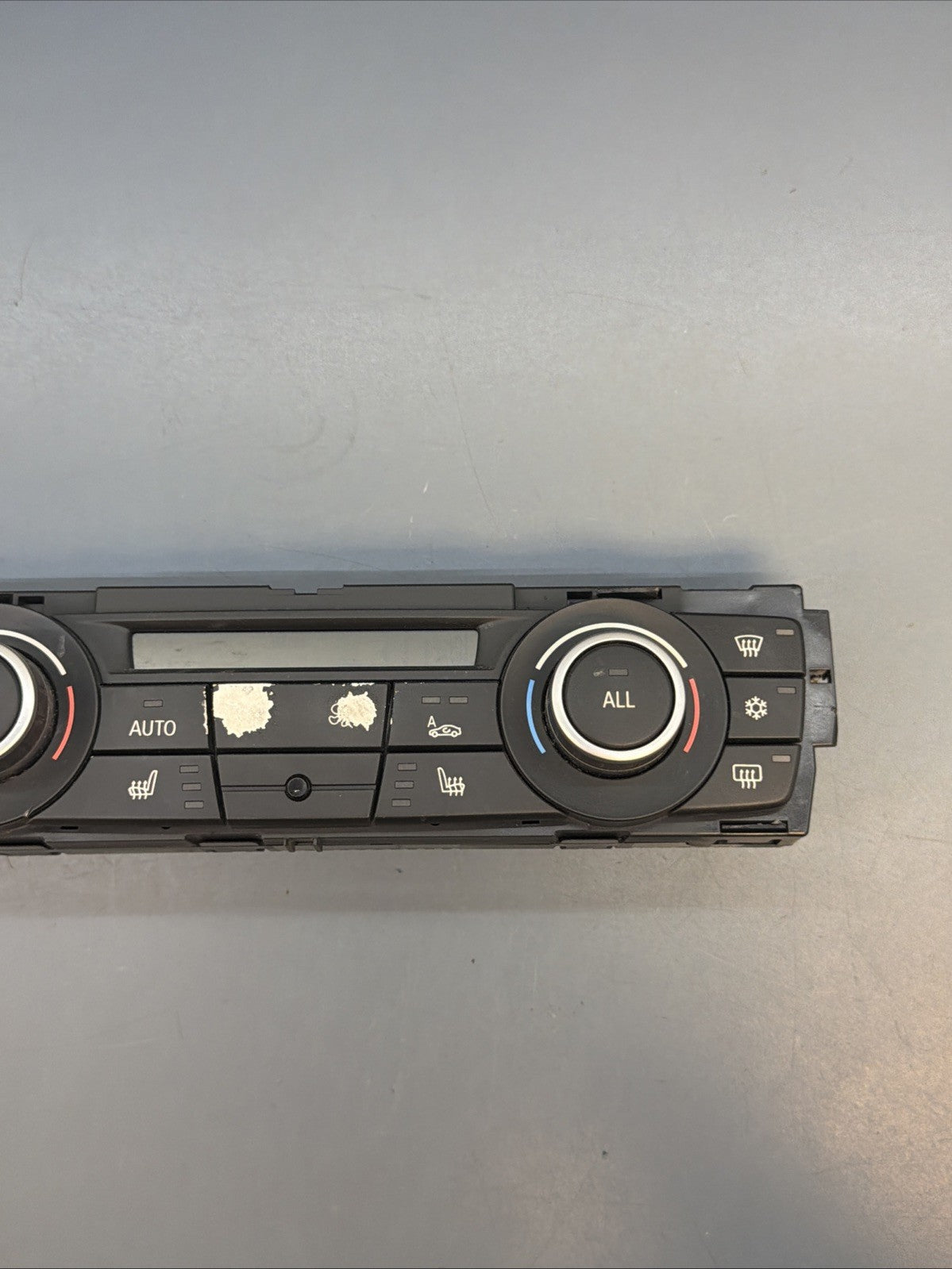 BMW X1 E90 E91 E92 Climate Control Panel A/C Air Condition Module 9242409 *NOTE*