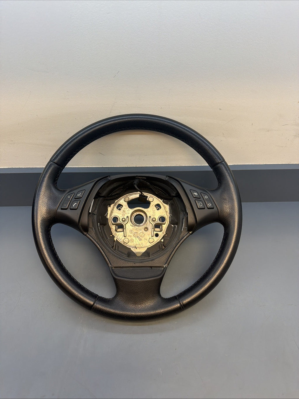 BMW 2006-2012 E90 E9X 3 SERIES BLACK LEATHER STEERING WHEEL OEM 3375E901