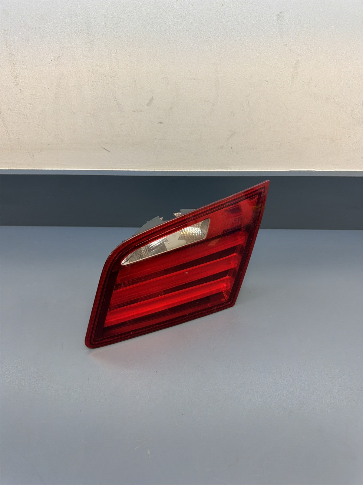 2011-13 BMW F10 528 535 550 REAR RIGHT TAILLIGHT GENUINE 7203226 OEM