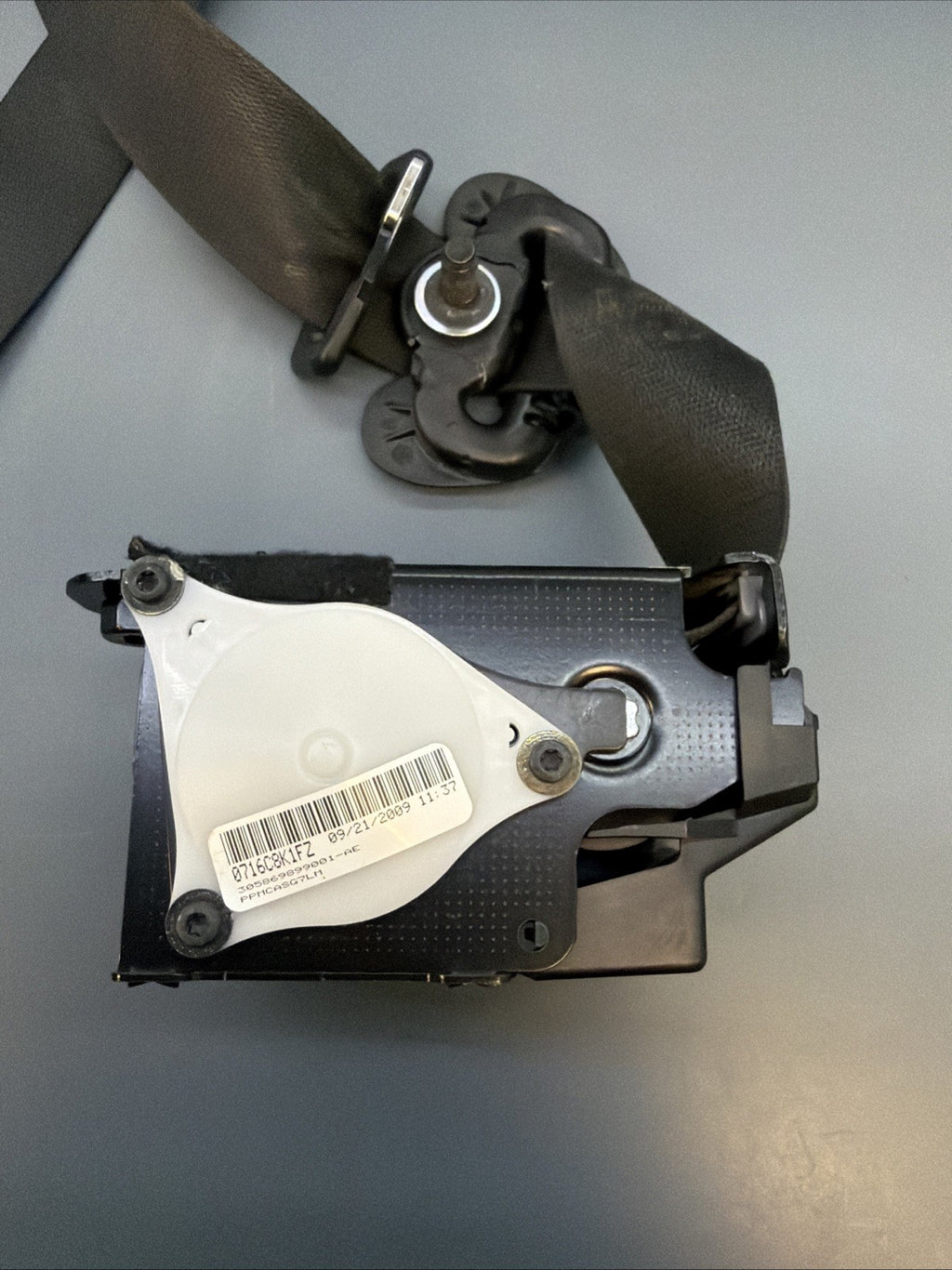2007-2013 BMW X5 Front Seatbelt Retractor Driver Left LH LF OEM S2717196708S