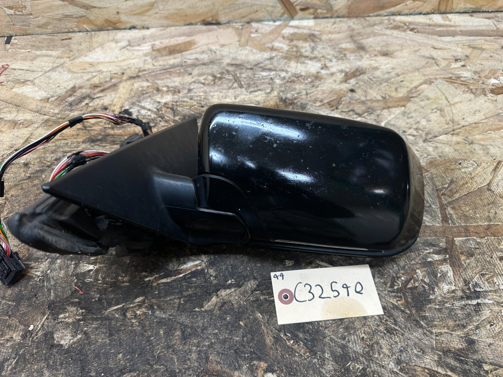 BMW 1997-2002 E46 PRE LCI LEFT/DRIVER SIDE VIEW MIRROR BLACK OEM 0117351
