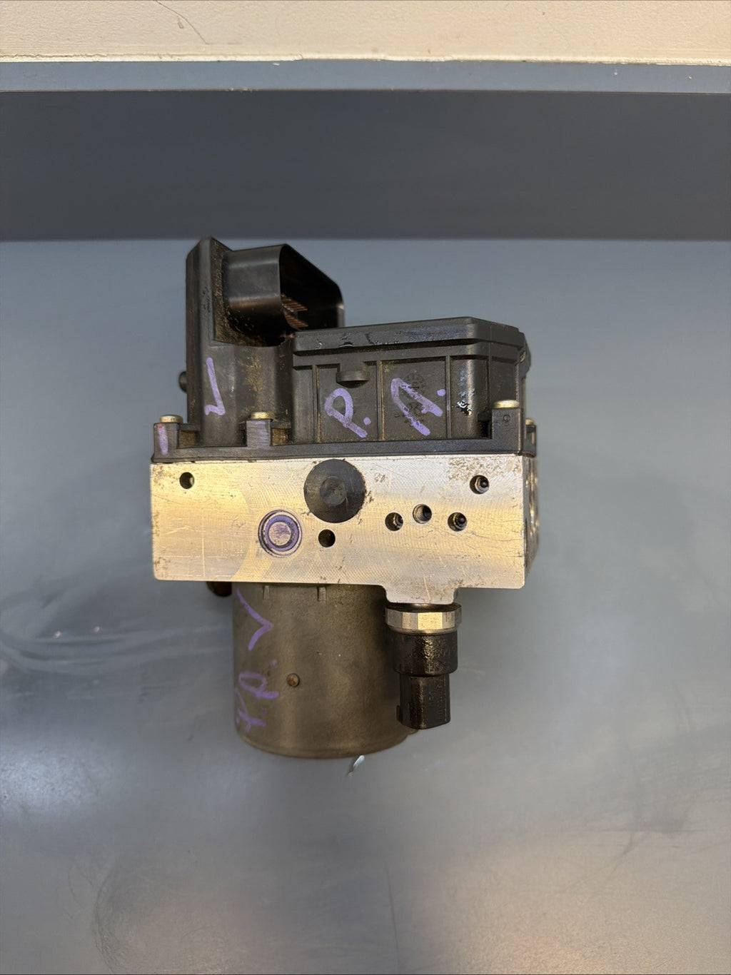 96-03 BMW E39 5/7 Series ABS DSC Anti Lock Brake Pump Control Module 6753867