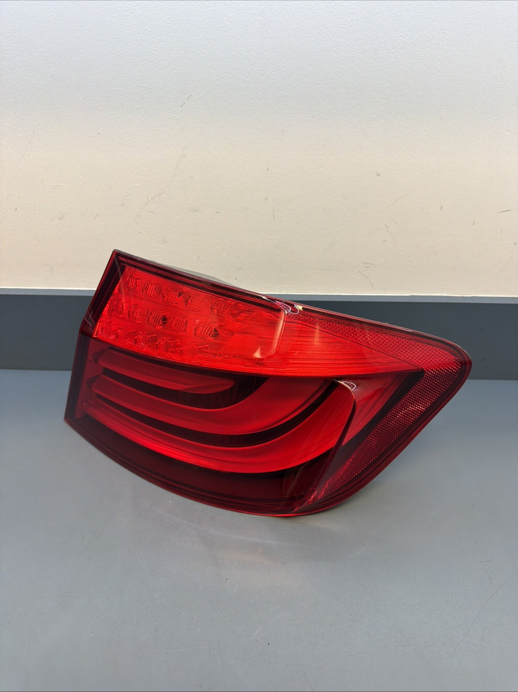 2011-2013 BMW 535i 528i 550 Passenger Right Rear Tail Light 173462-02 OEM
