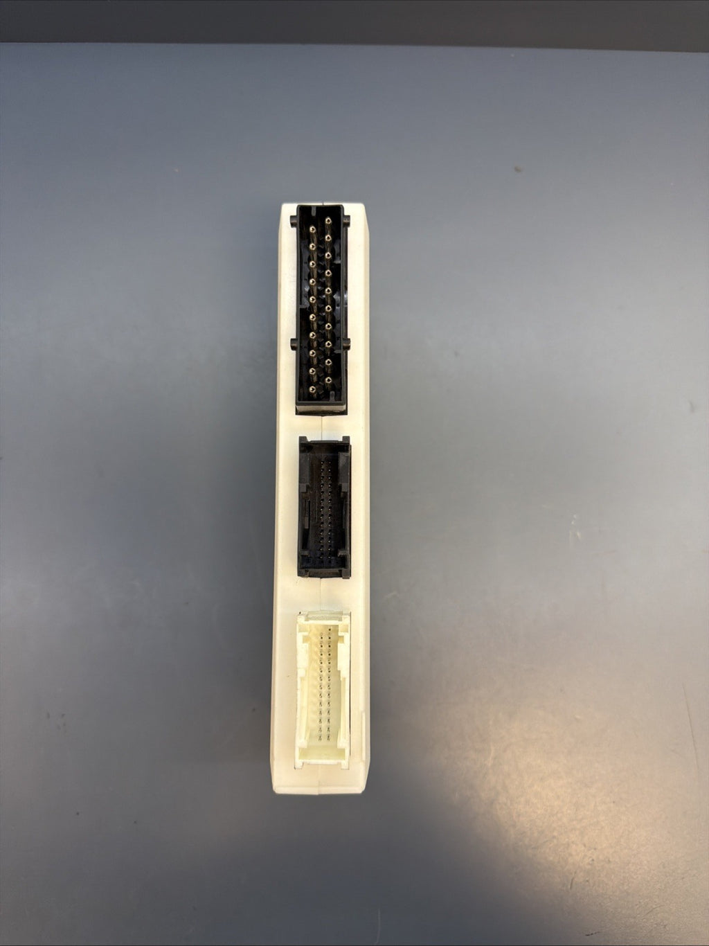 1997-03 BMW E39 5-SERIES GM III LOW BODY CONTROL MODULE BCM BCU 6901227