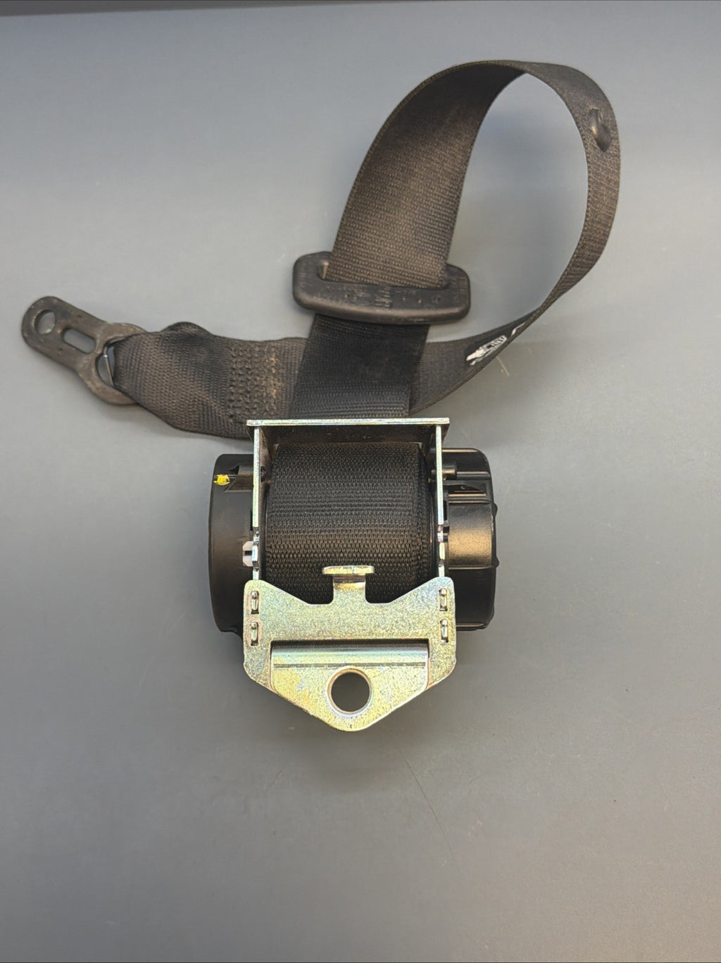 OEM Rear Right Or Left Seatbelt FOR 2012 2013 2014 2015 BMW X1 E84 608201000D