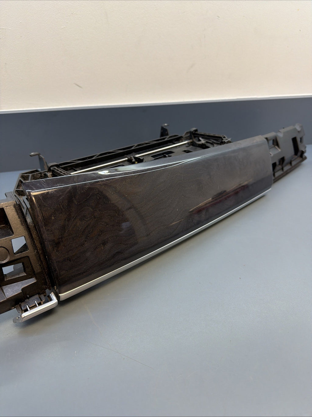 09-15 BMW 740Li 750i Front Center Console Ash Tray Compartment 9182502 Oem