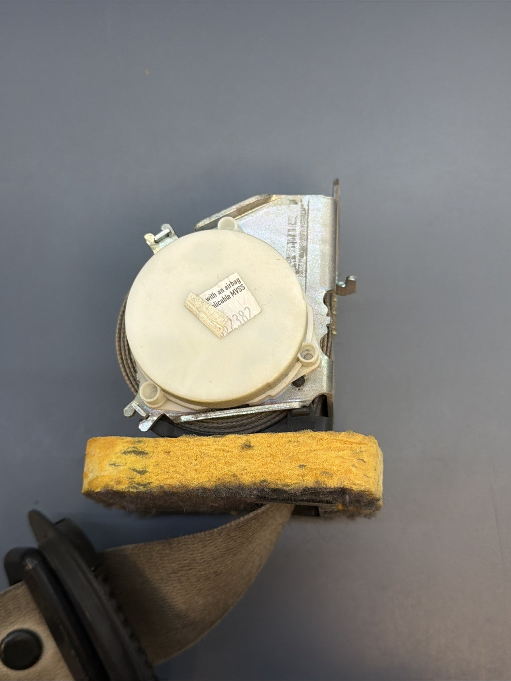 08-13 BMW E92 E93 M3 OEM Coupe Front Left Seat Belt Retractor BEIGE 34023561