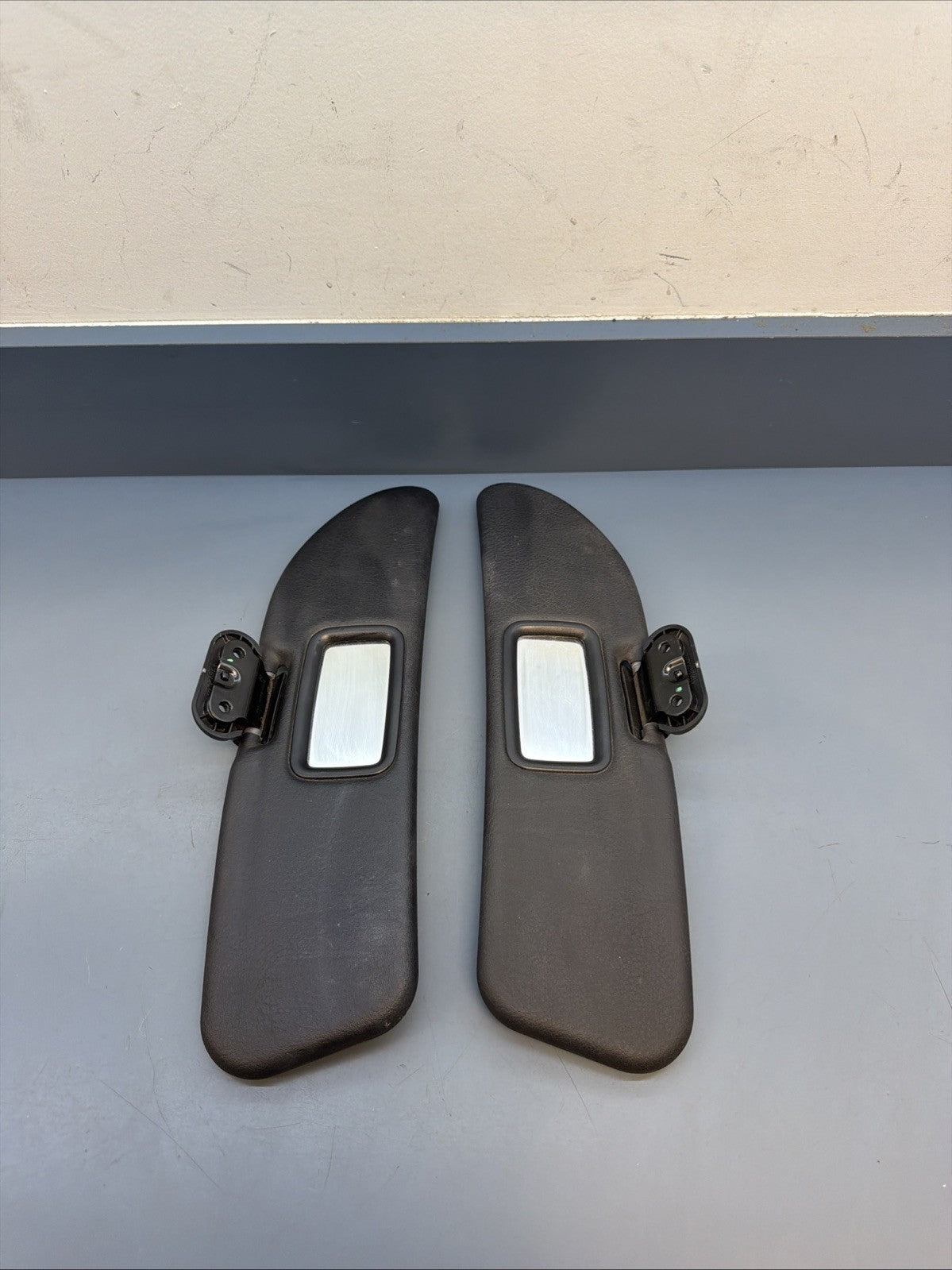 97-02 BMW E36 Z3 SUN VISORS Black OEM Roadster Convertible Set 8410186 8410185