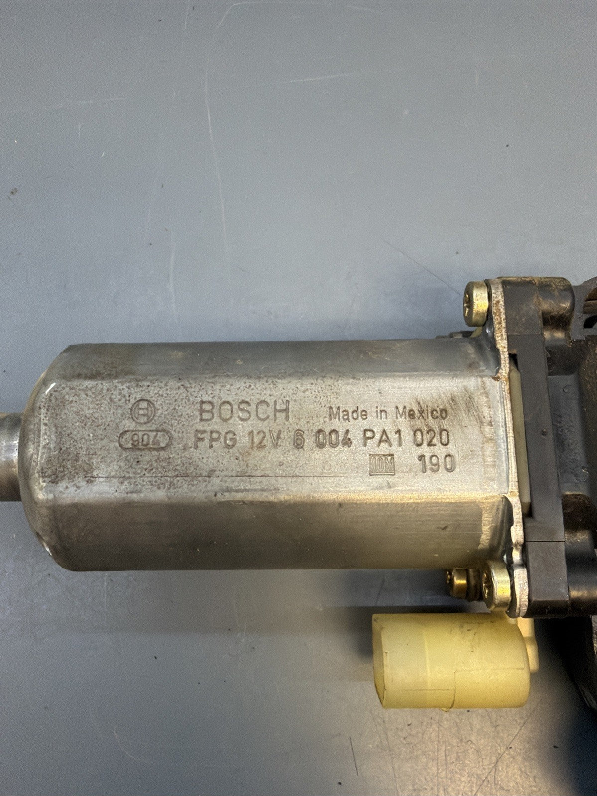 2000-2006 BMW X5 E53 OEM Driver Left Front Window Motor 8381019
