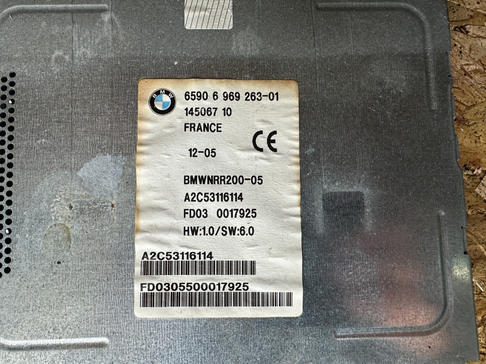BMW 2003-2006 E83 X3 NAVIGATION DVD DRIVE PLAYER OEM 6969263