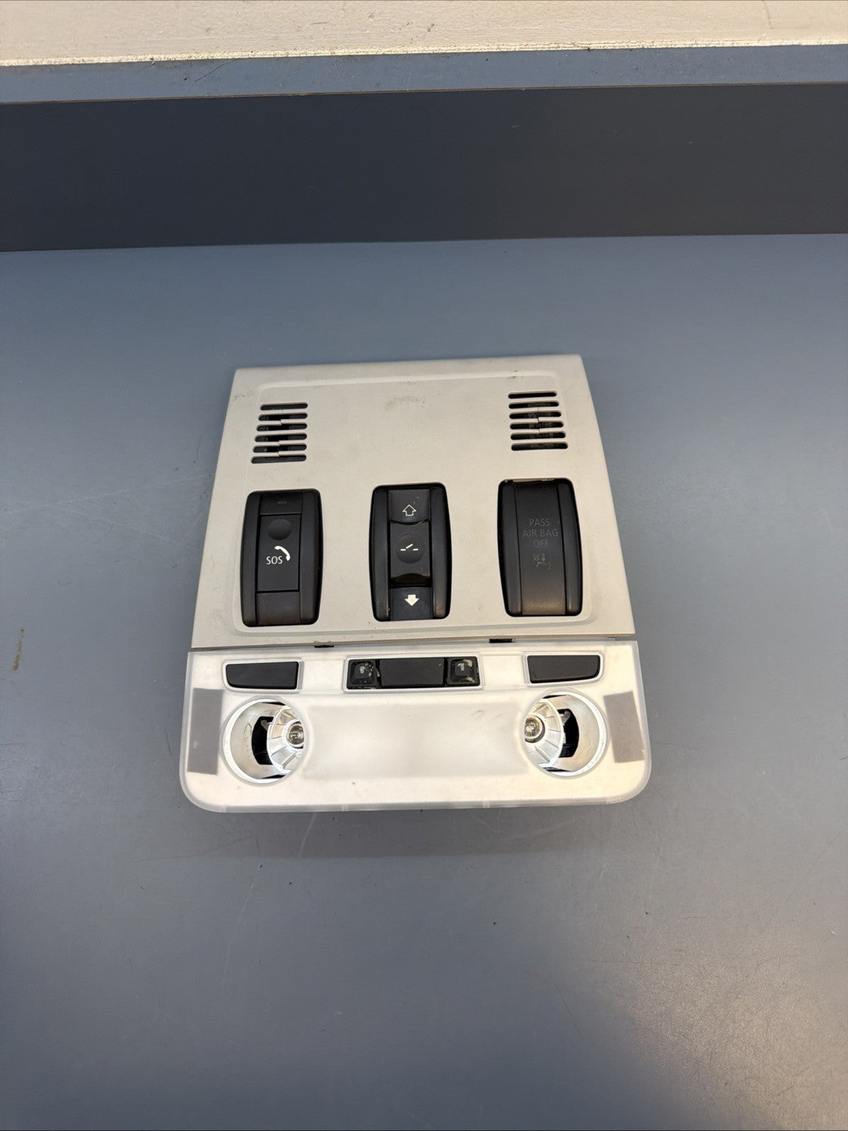 BMW 06-12 E90 E9X FRONT UPPER SUNROOF INTERIOR LIGHT CONTROLS GRAY OEM 9137523