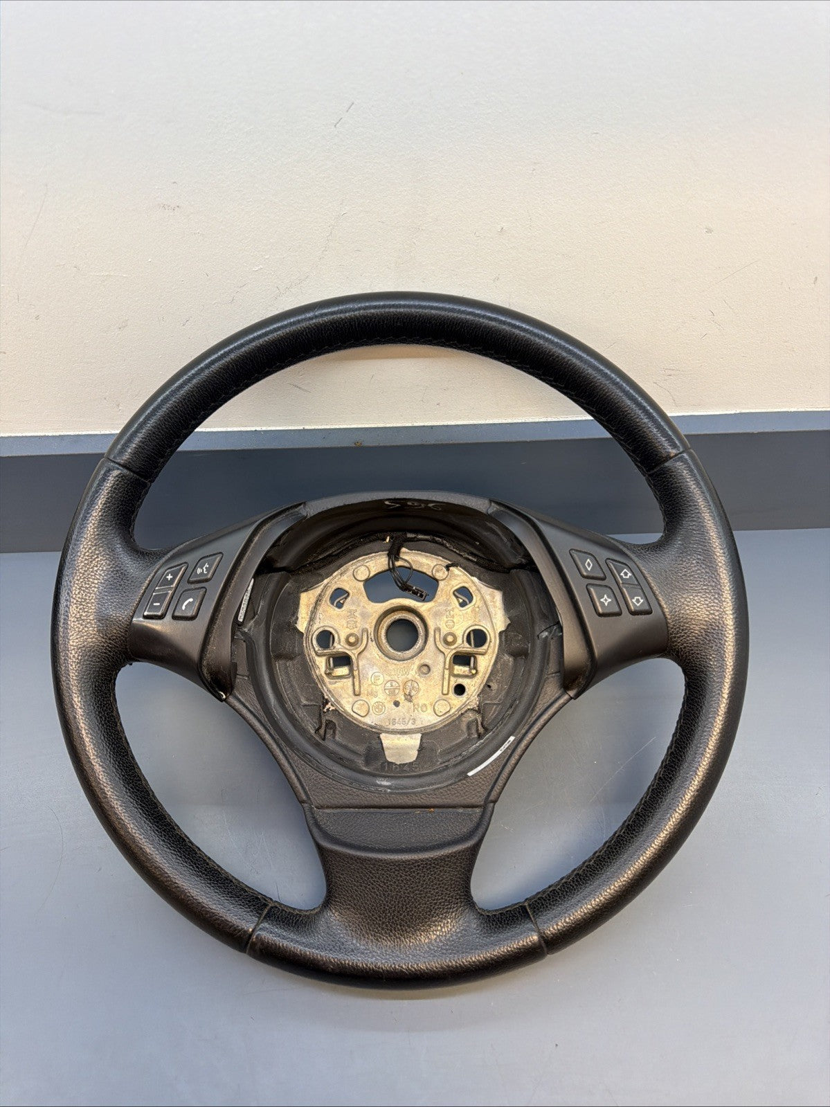 BMW 2006-2012 E90 E9X 3 SERIES BLACK LEATHER STEERING WHEEL OEM 3375E901