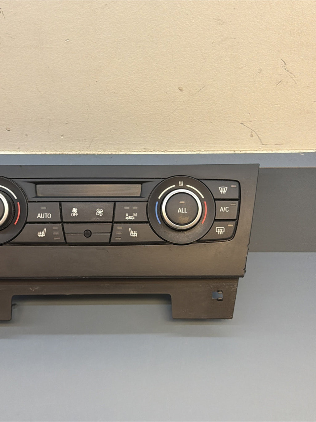 2012-2015 BMW X1 E84 A/C HEAT CLIMATE CONTROL PANEL OEM 9292262