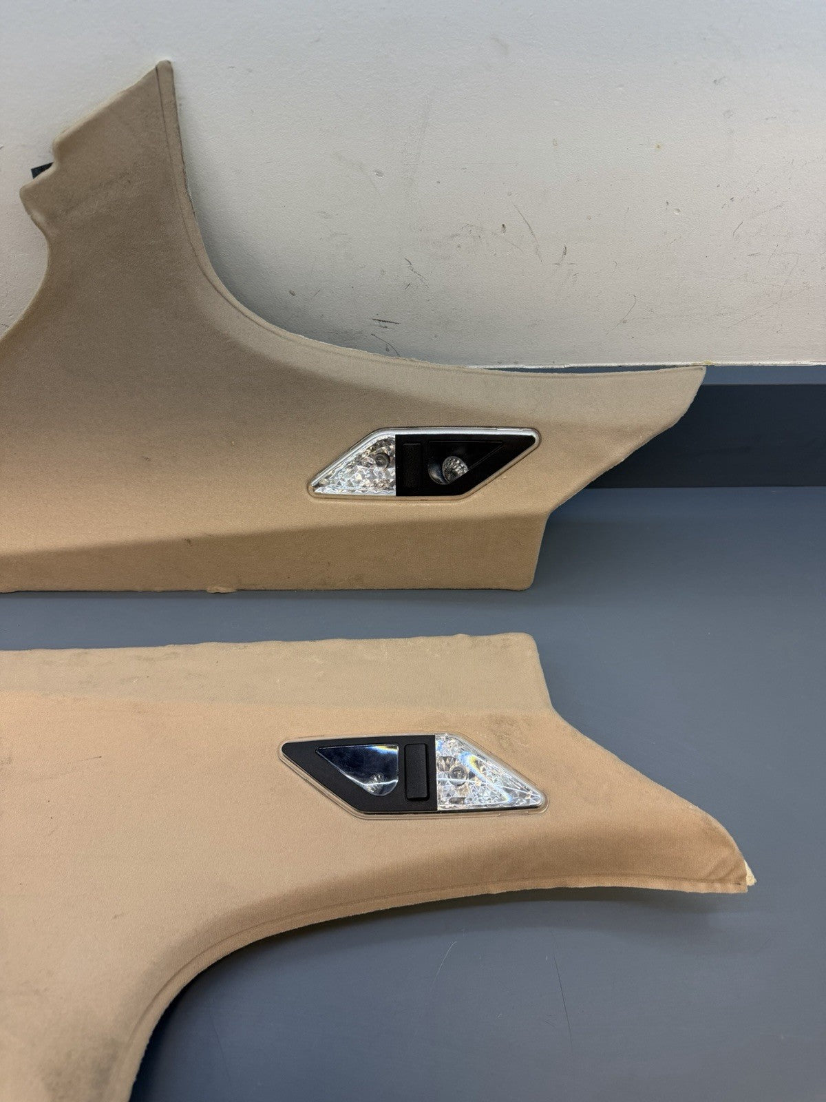 99-05 BMW E46 SEDAN Pair Of Left & Right Rear C Pillar Trim Panel BEIGE 8220243
