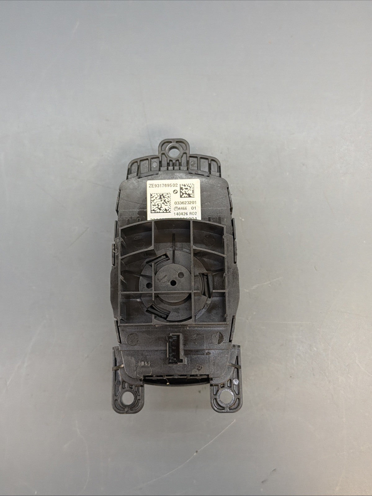 OEM BMW F22 F23 F30 F32 F34 M3 M4 X5 X6 Info iDrive Controller Knob 9317695
