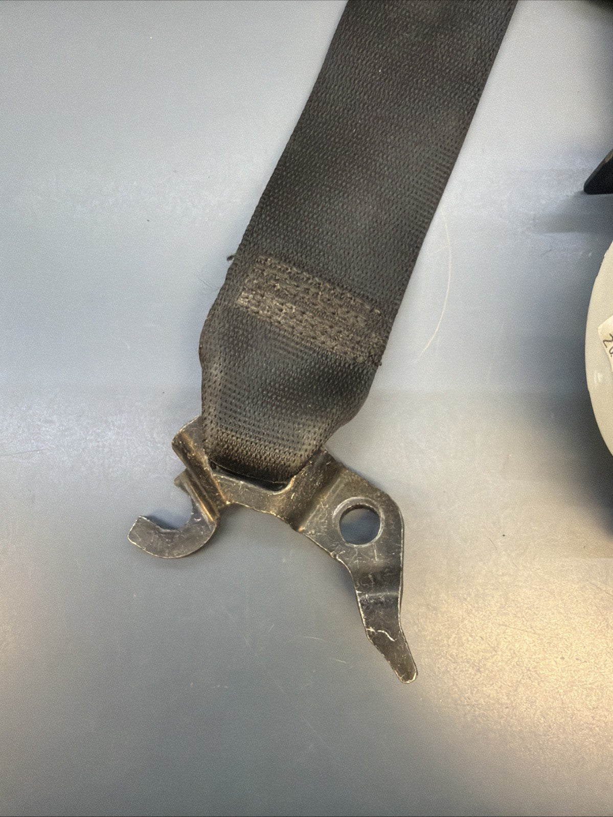 2006-2011 BMW 328i 335i E90 Left Front Seat Belt 72119117219 OEM