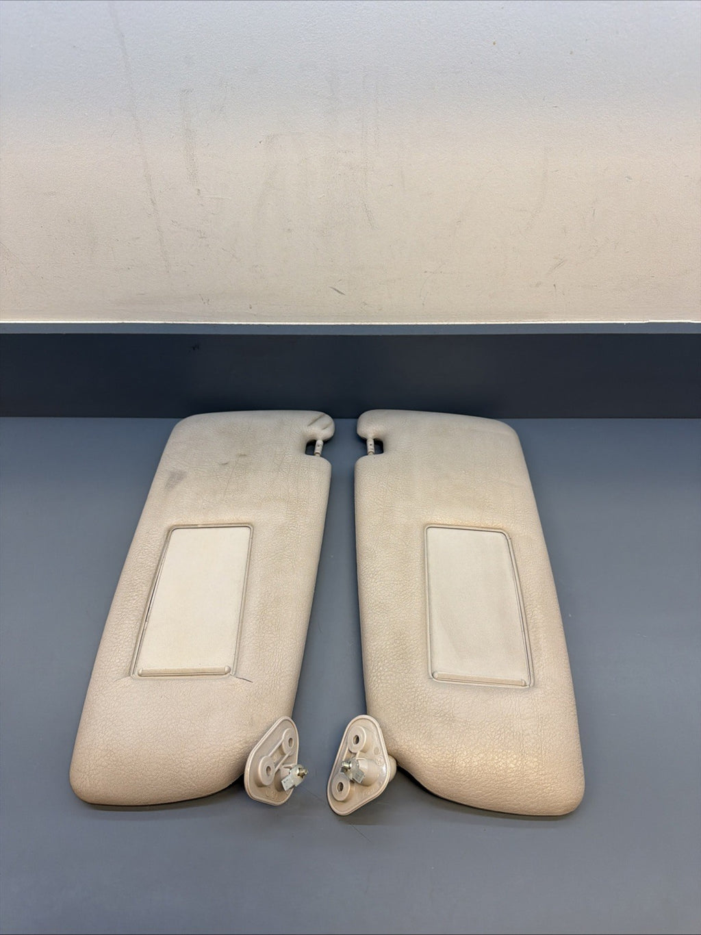 BMW E36 328I M3 318I 320I 325I Front Sun Visor Grey Leather Pair OEM