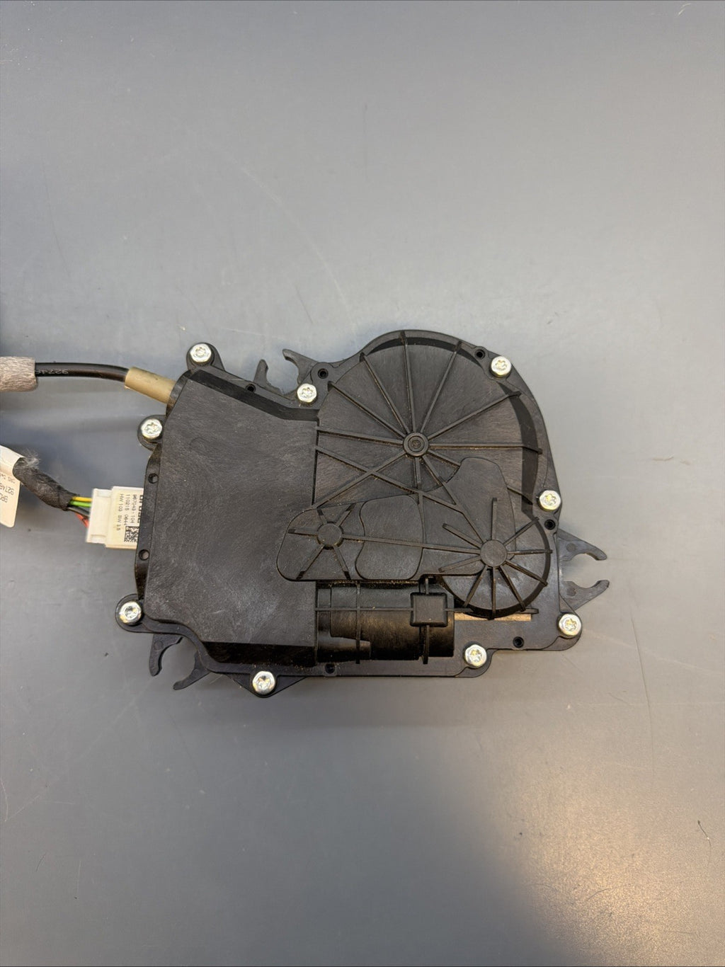 2011- 2017 BMW X3 F25 Rear Tailgate Soft Power Lock Actuator Motor OEM 912935