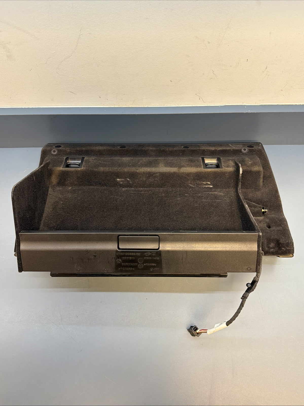 07-10 BMW M6 E64 E63 DASH GLOVE BOX STORAGE COMPARTMENT 7130884 OEM