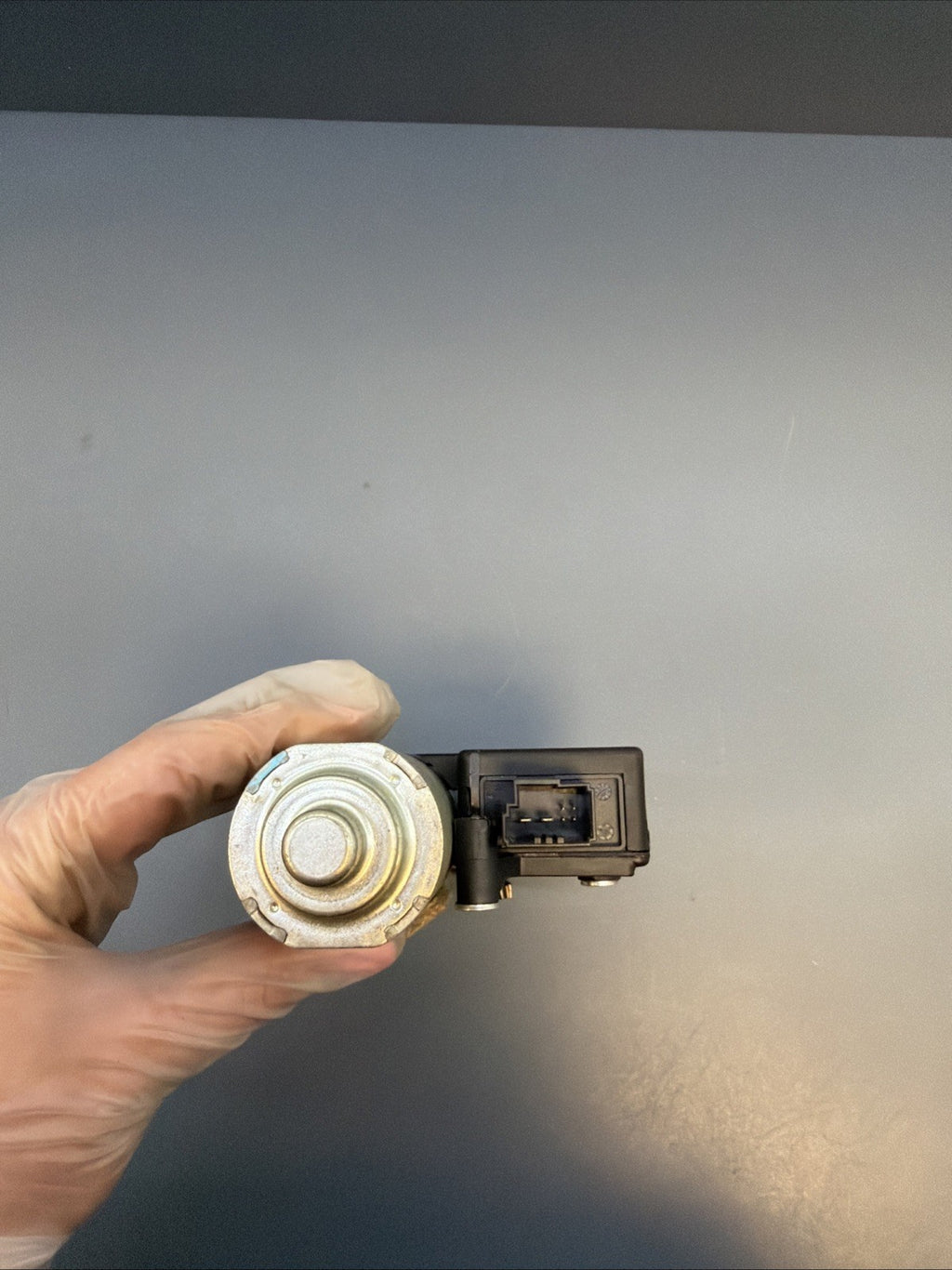 05-13 BMW E63 E82 E90 E92 SUNROOF MOON ROOF MOTOR UNIT 6922257 OEM