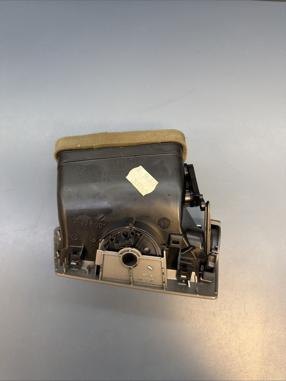 06-08 BMW 750i 750Li E65 E66 Right Passenger Dash Airvent Air Vent OEM 6943006