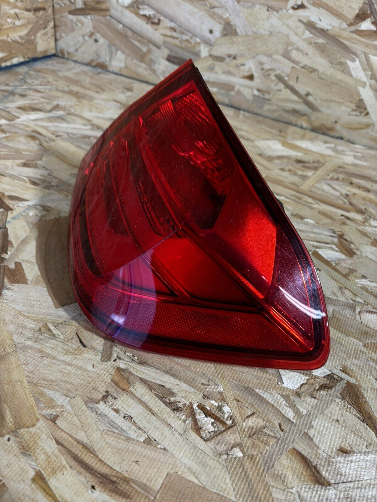 2012 2015 BMW 328I 335I F30 SEDAN RIGHT SIDE TAIL LIGHT OEM