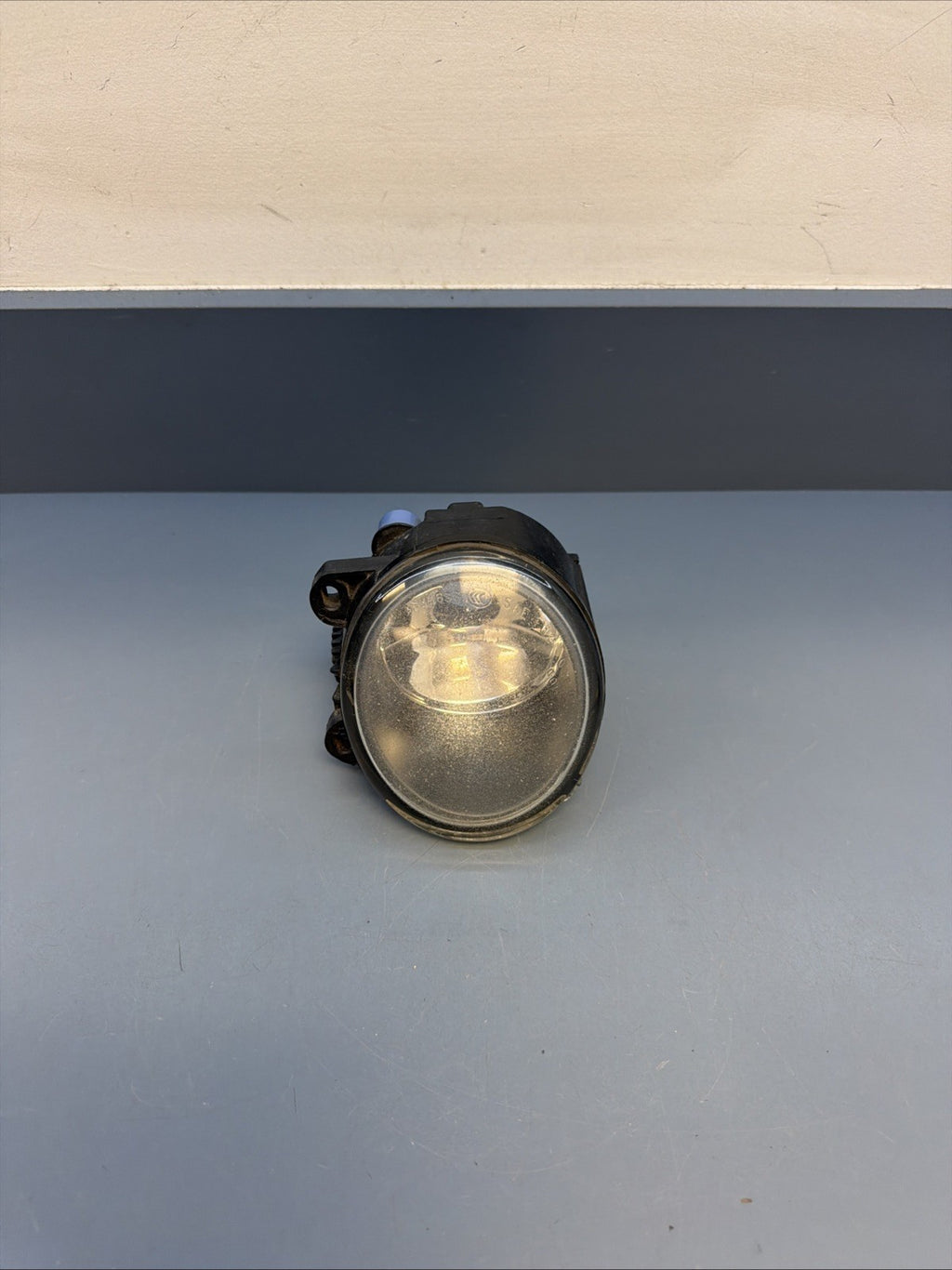 2011–2016 BMW F10 F07 E92 Front Right (Passenger Side) Bumper Fog Light 7839866