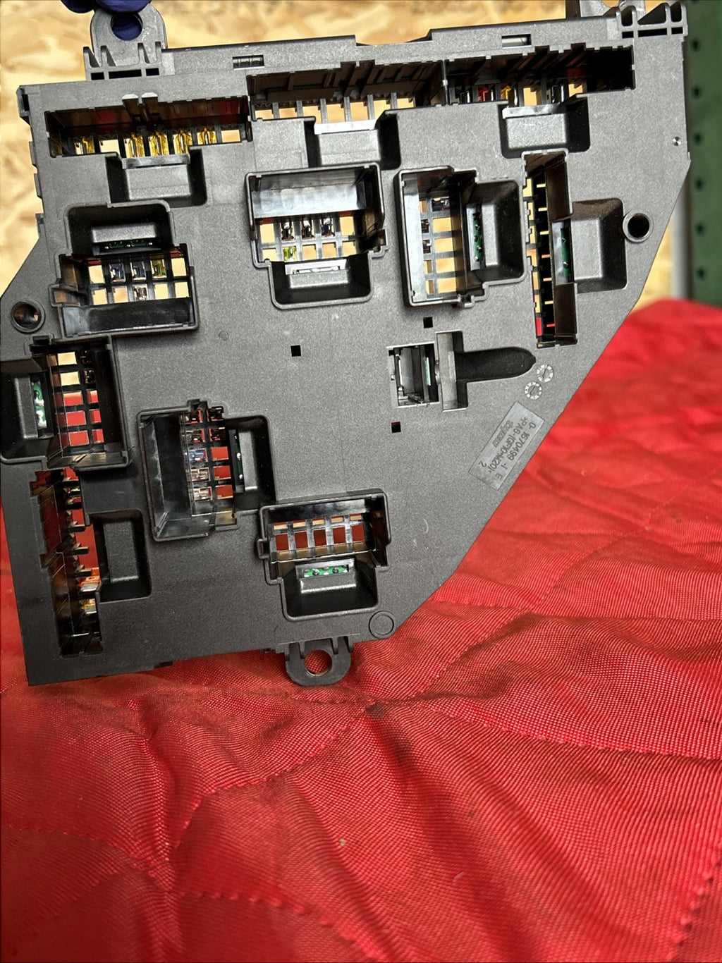 BMW 2011-2017 F25 X3 REAR TRUNK FUSE JUNCTION BOX OEM 9210859