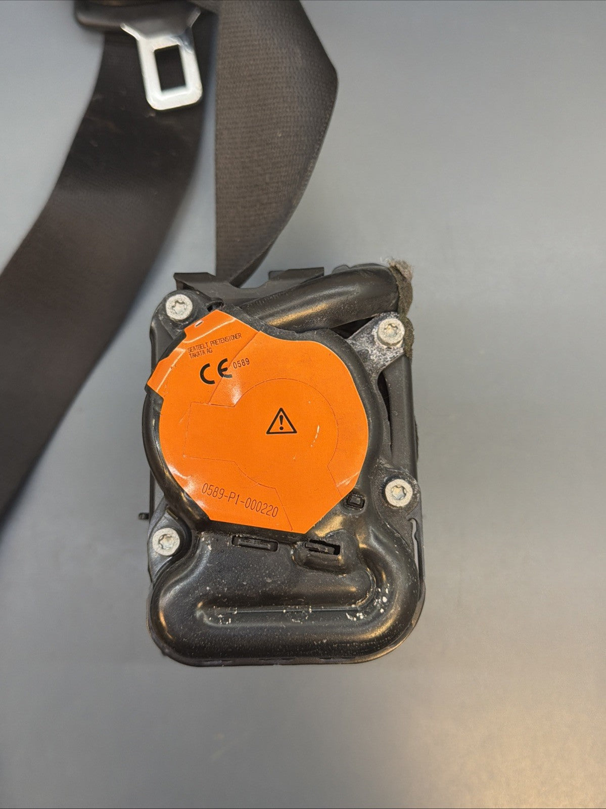 2014 BMW X3 FRONT LEFT DRIVER SIDE SEAT BELT RETRACTOR OEM